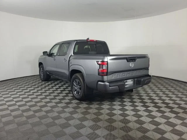 New 2025 Gun Metallic Nissan Crew Cab SV image 5