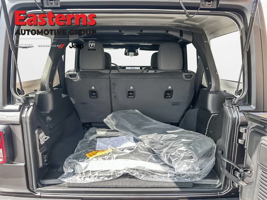 New 2027 Granite Crystal Metallic Clearcoat Jeep Willys image 10