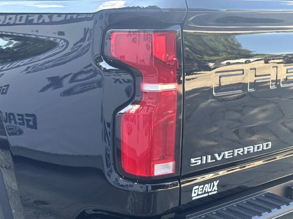 Used 2025 Black Chevrolet LTZ image 13
