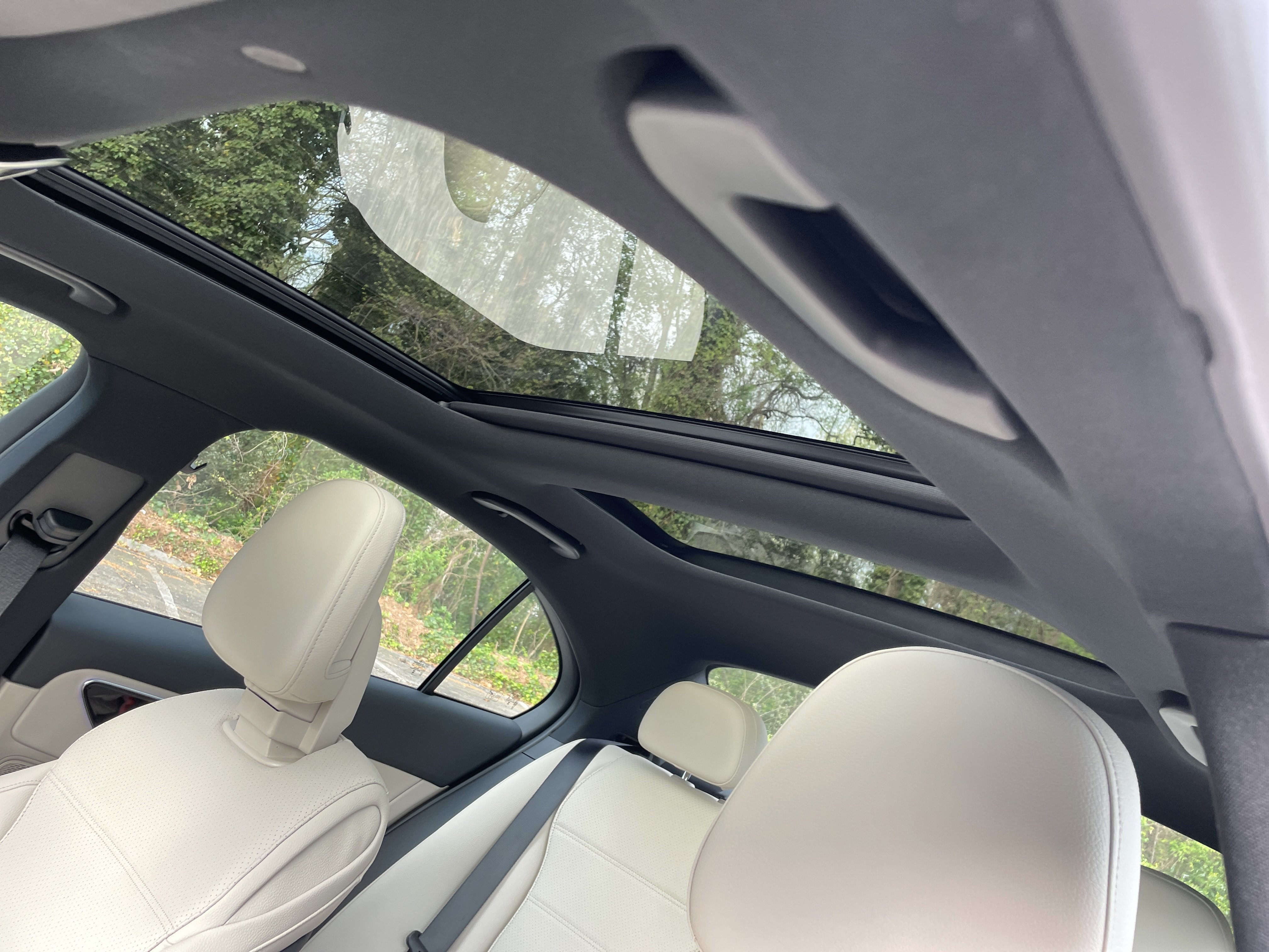 New 2026 Polar White Mercedes-Benz C 300 Sedan image 22