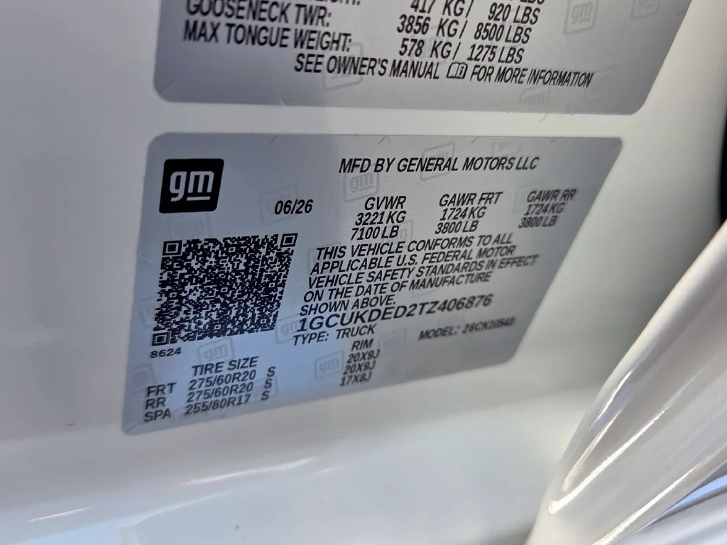 New 2026 Summit White Chevrolet LT image 44
