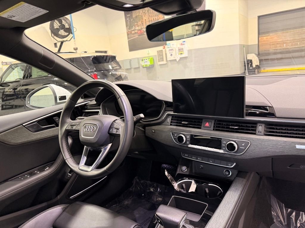 Used 2023 White Audi quattro image 31