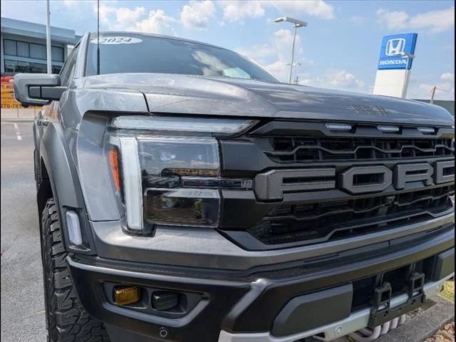2024 Ford F-150 Raptor - Photo 26