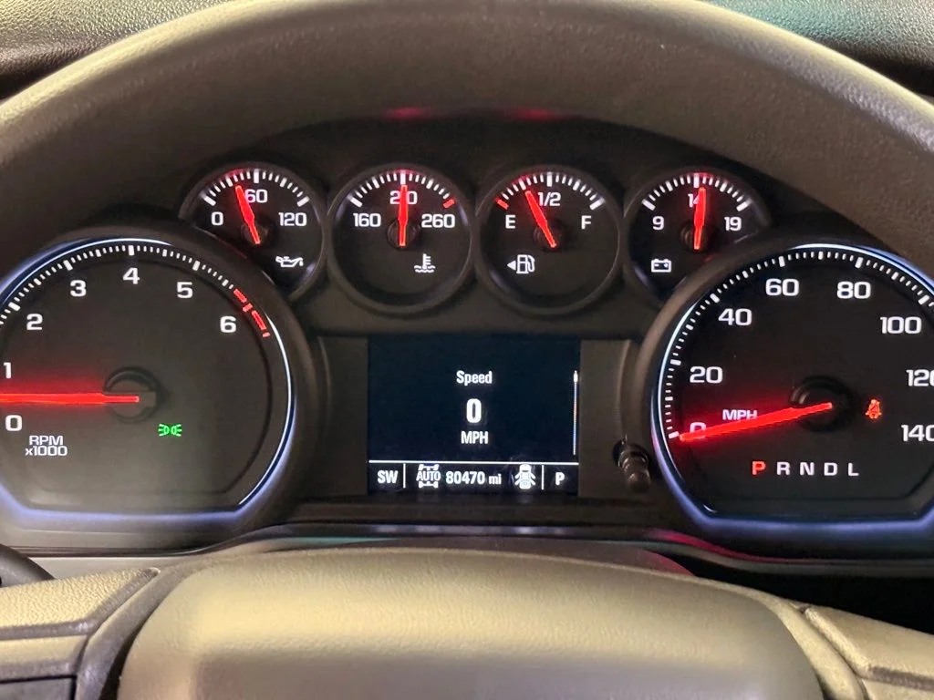 Used 2019 Silver Chevrolet Custom image 19