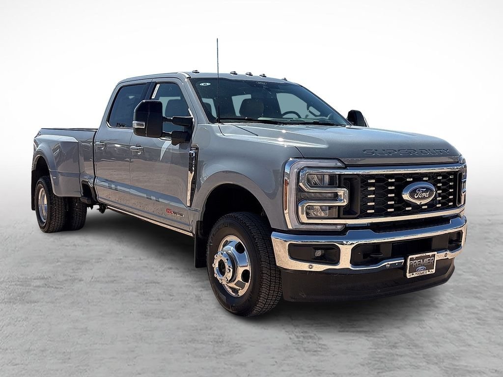 2026 Ford Super Duty F-350 Lariat