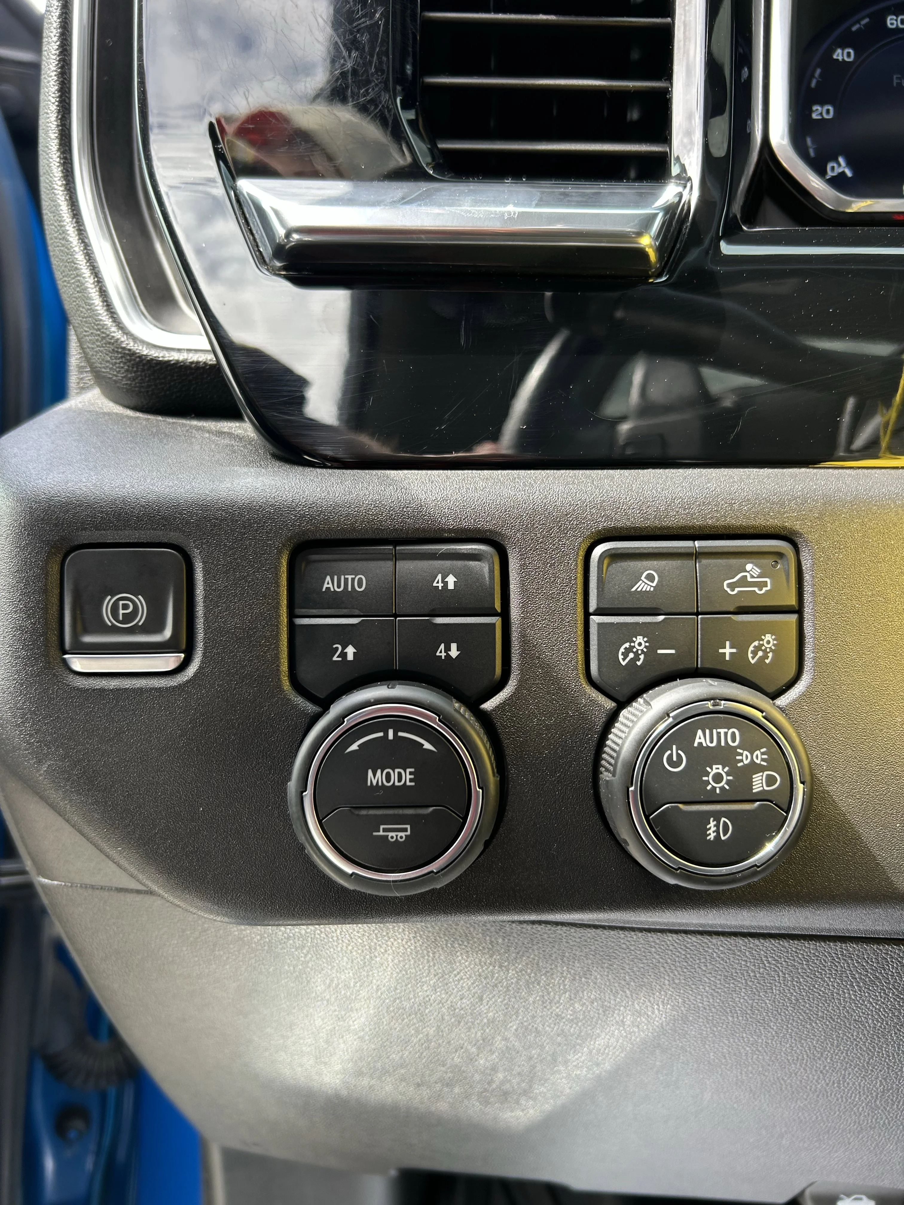 Used 2022 Glacier Blue Metallic Chevrolet LTZ image 12