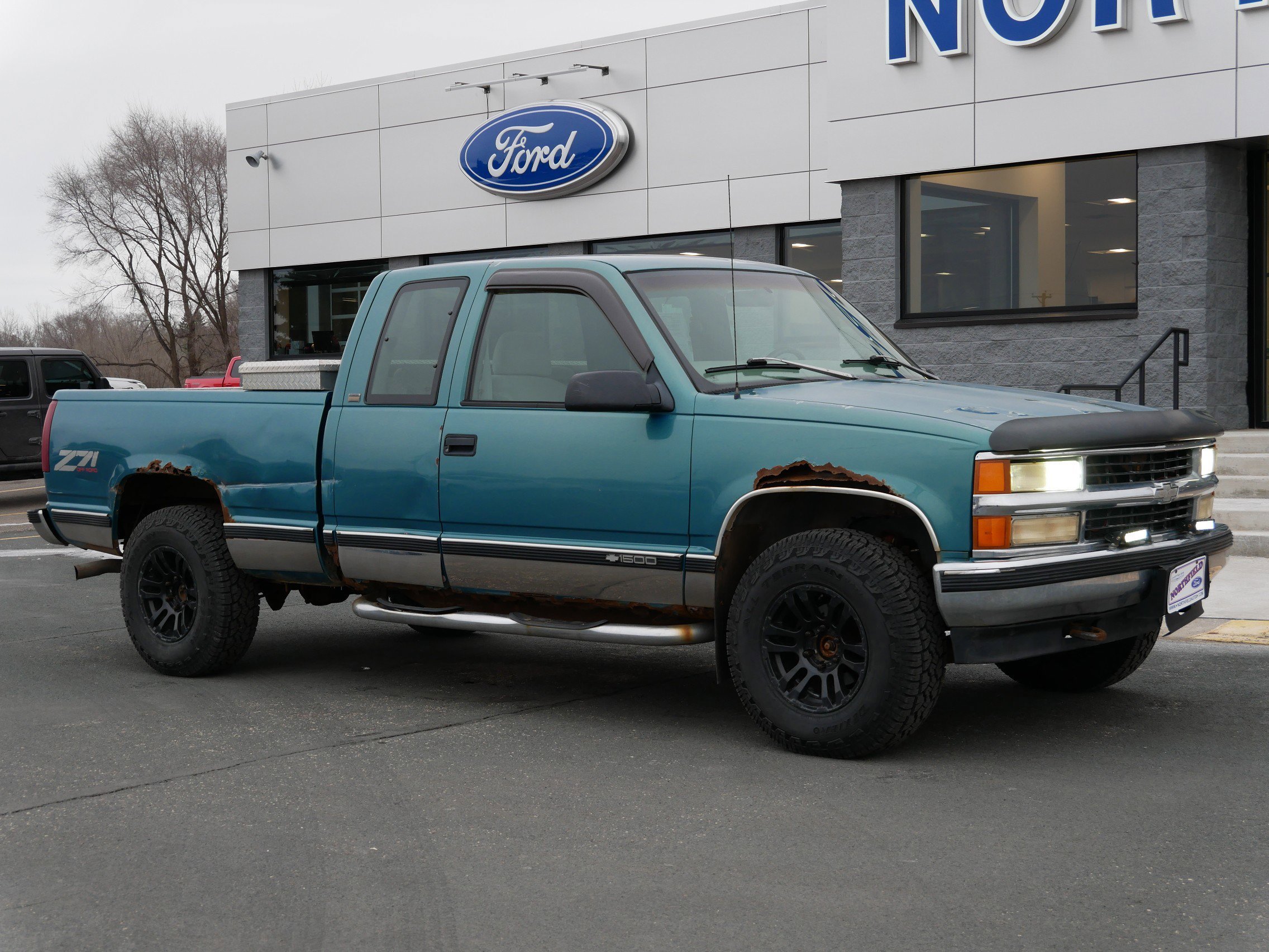 Used 1997 Chevrolet K1500 CHEYENNE with VIN 2GCEK19RXV1137322 for sale in Northfield, MN