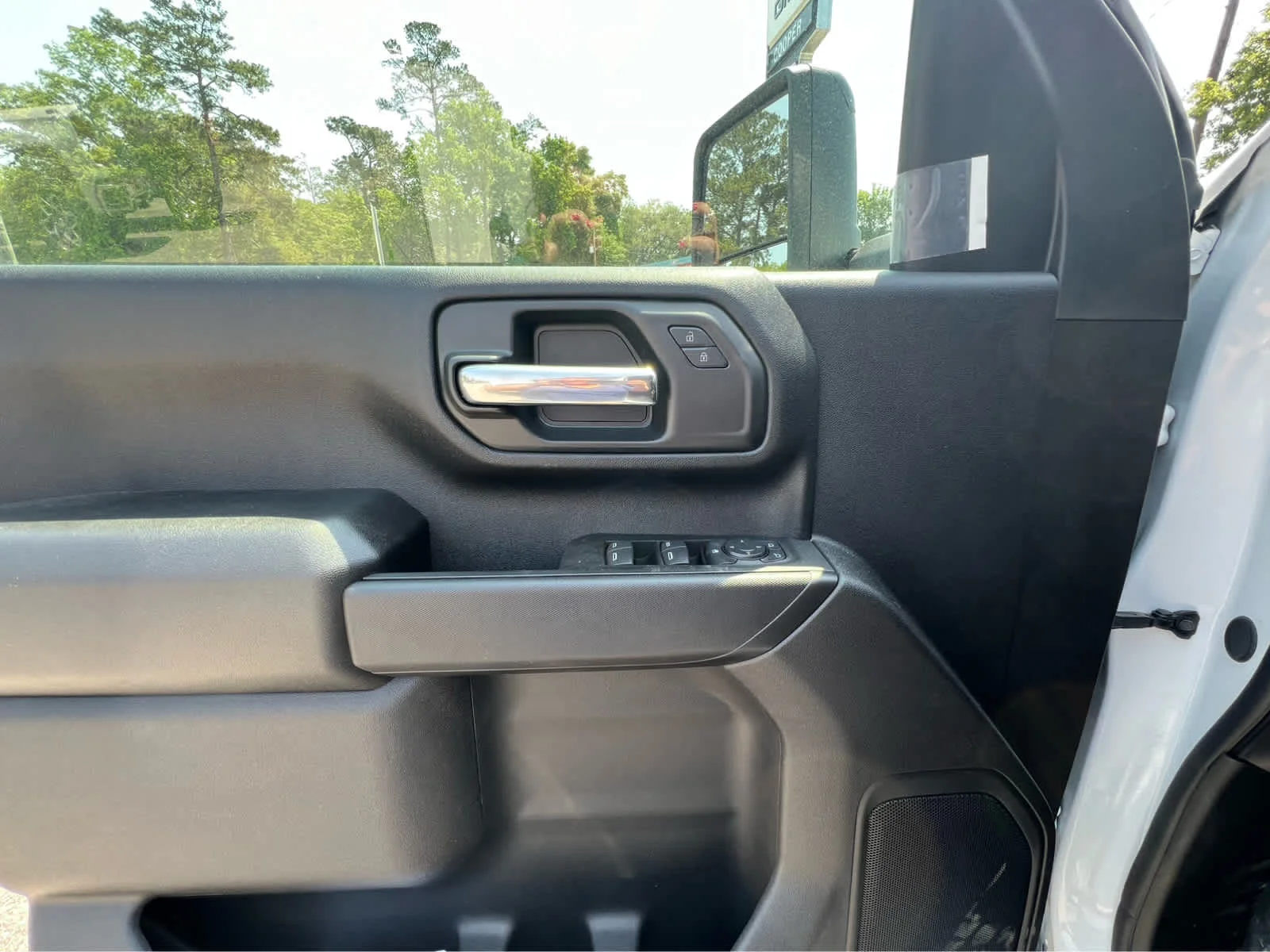 New 2026 Summit White Chevrolet Work Truck image 6