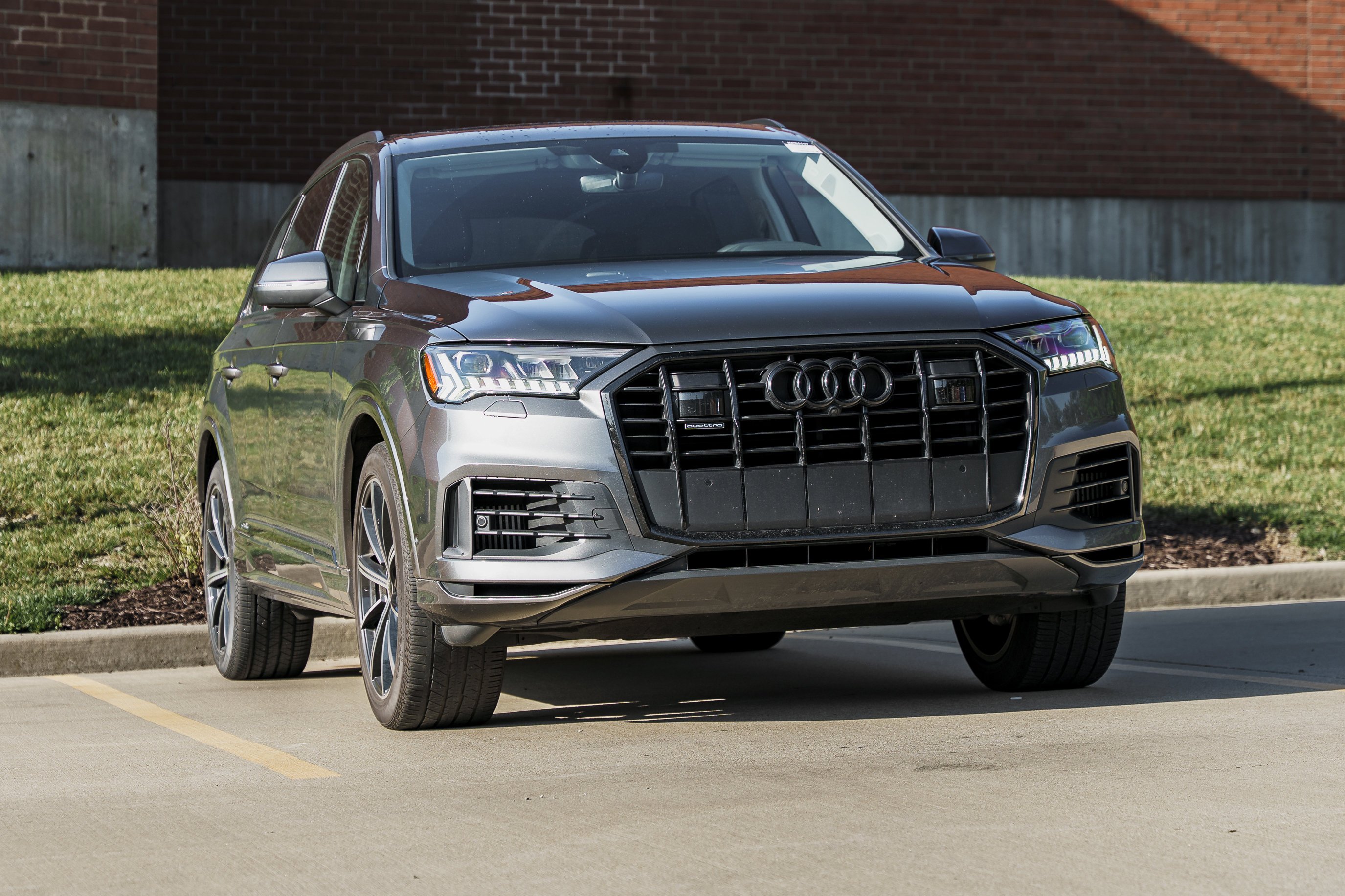 2023 Audi Q7 55 Premium Plus quattro Tiptronic's photo