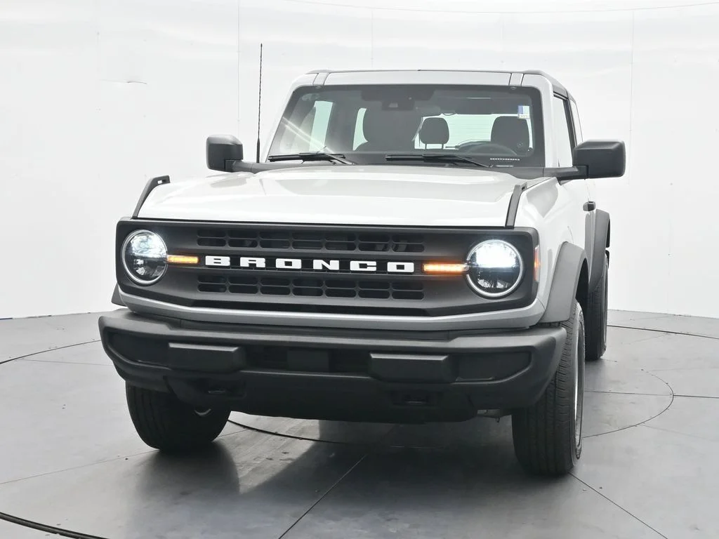 New 2026 Avalanche Gray Ford Base image 2