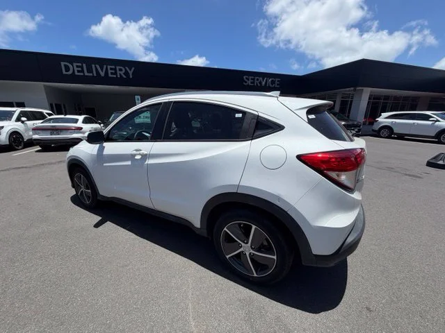 Used 2022 White Honda EX image 8