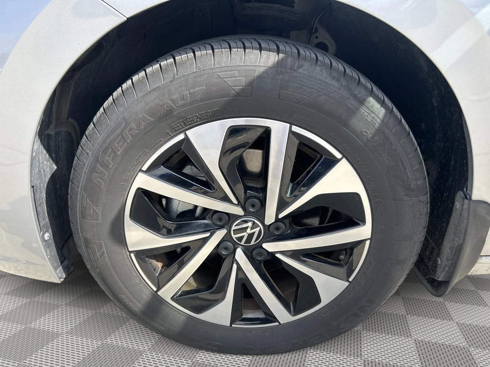 Certified Used 2023 SILVER Volkswagen S image 22