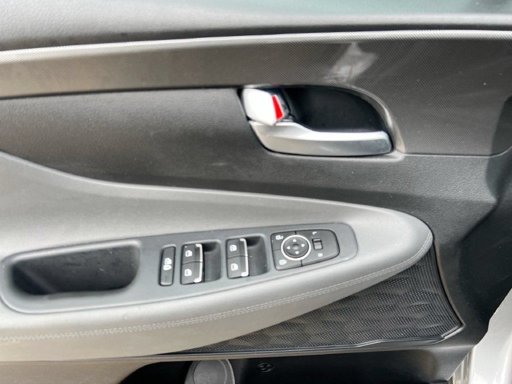 Certified Used 2023 Silver Hyundai SE image 15