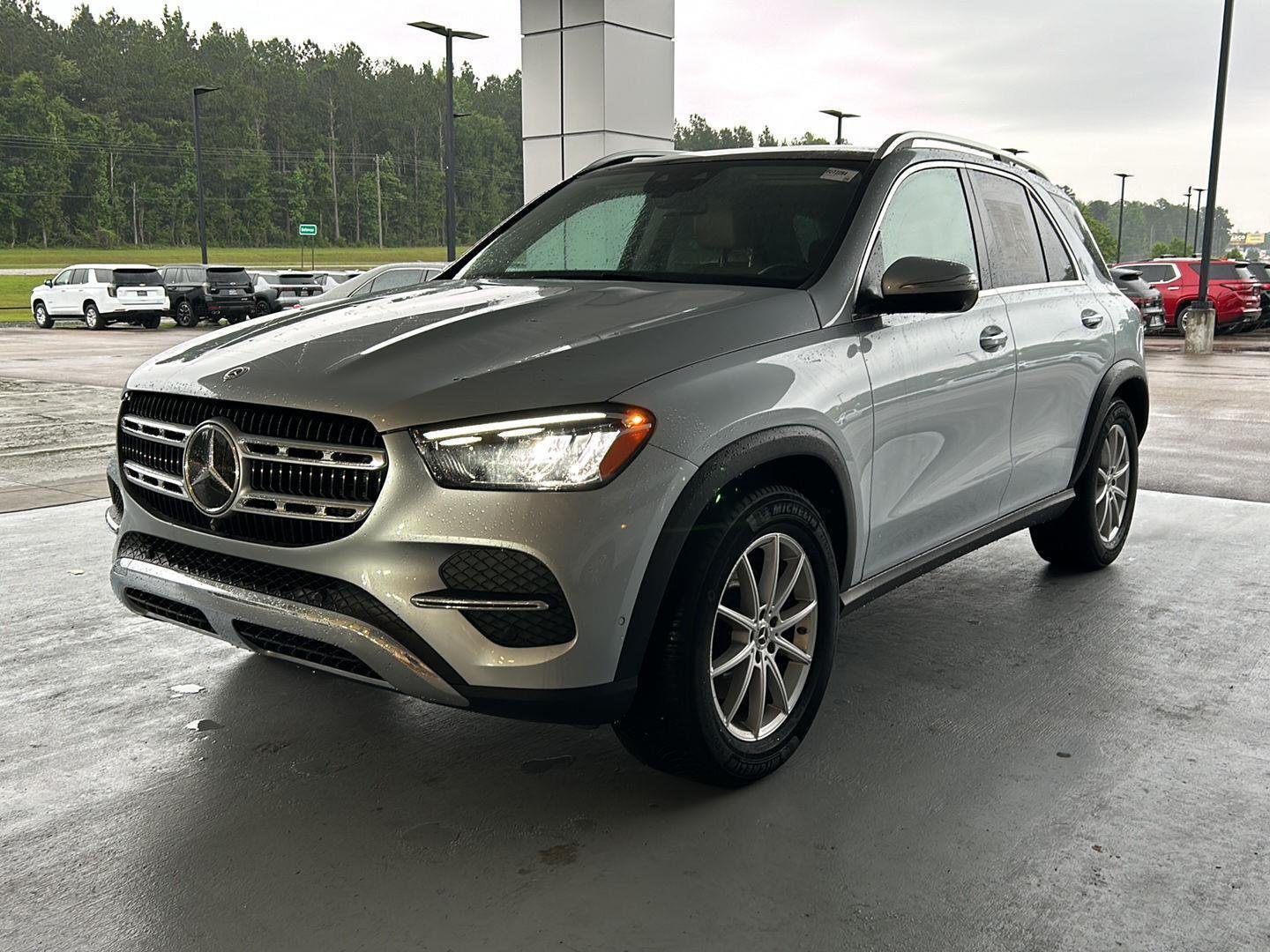 2025 Mercedes-Benz GLE GLE 350 4MATIC's photo