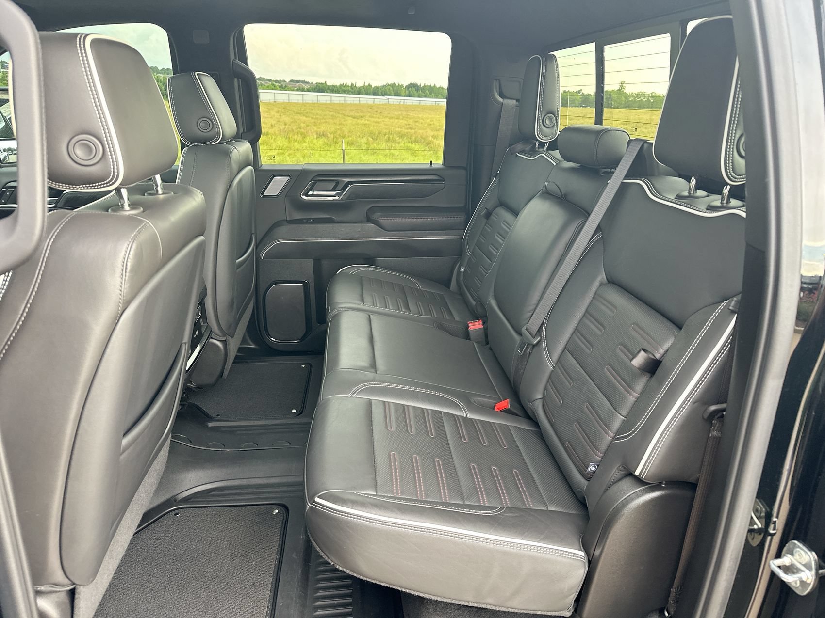 Used 2024 Onyx Black GMC AT4X image 24
