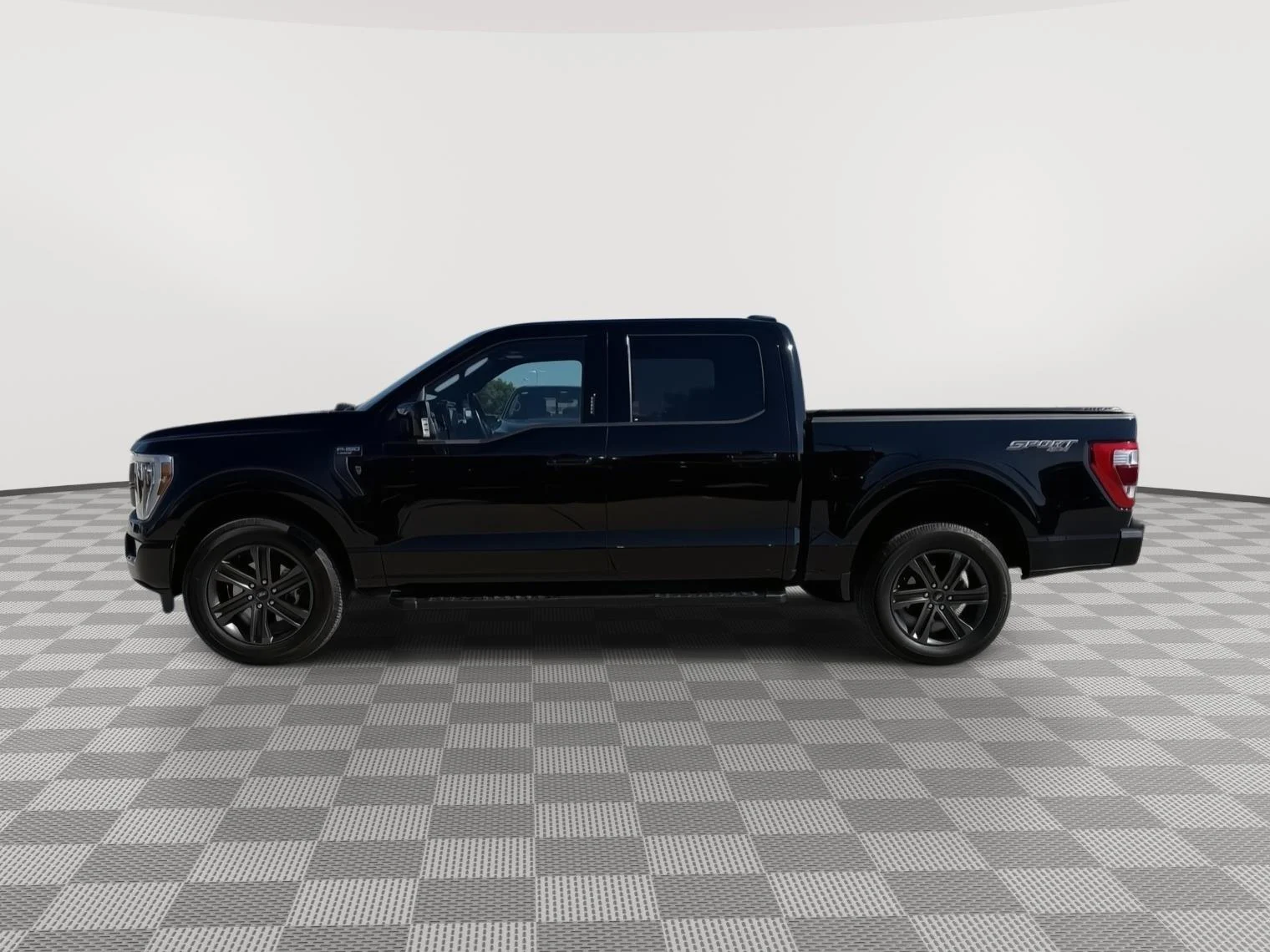 Certified Used 2021 Agate Black Ford LARIAT image 4
