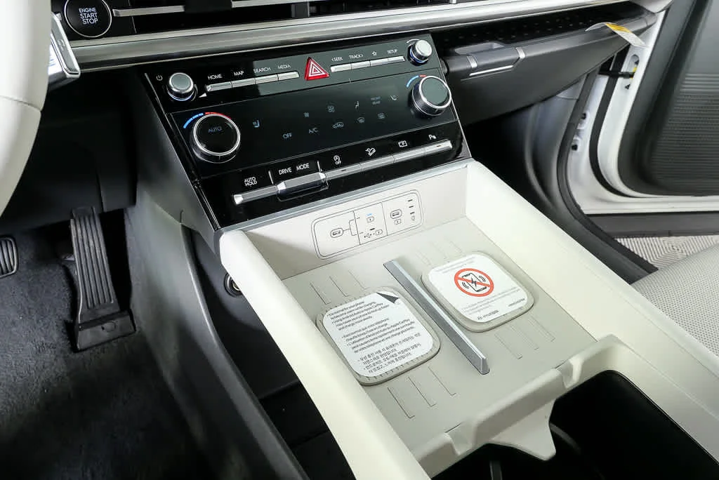 New 2026 Serenity White Hyundai SEL FWD image 26
