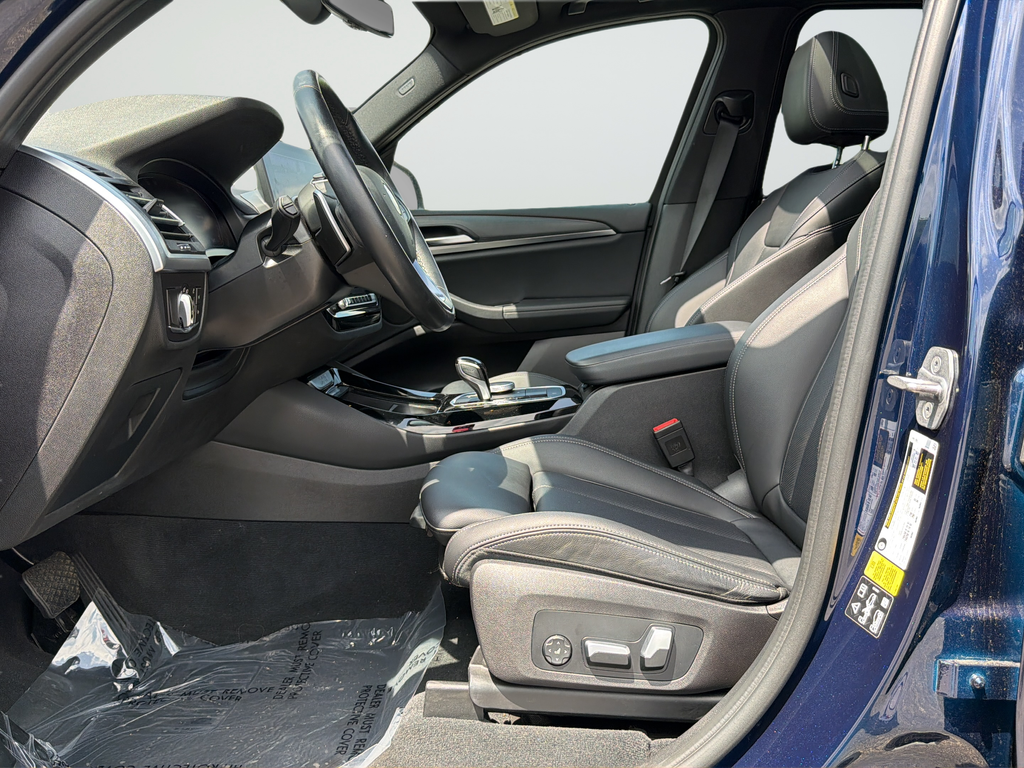 Used 2022 Blue BMW xDrive30i image 9