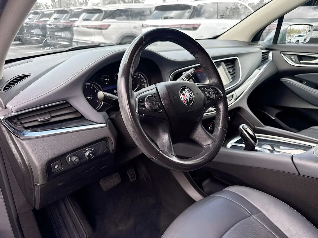 Used 2020  Buick Essence image 9