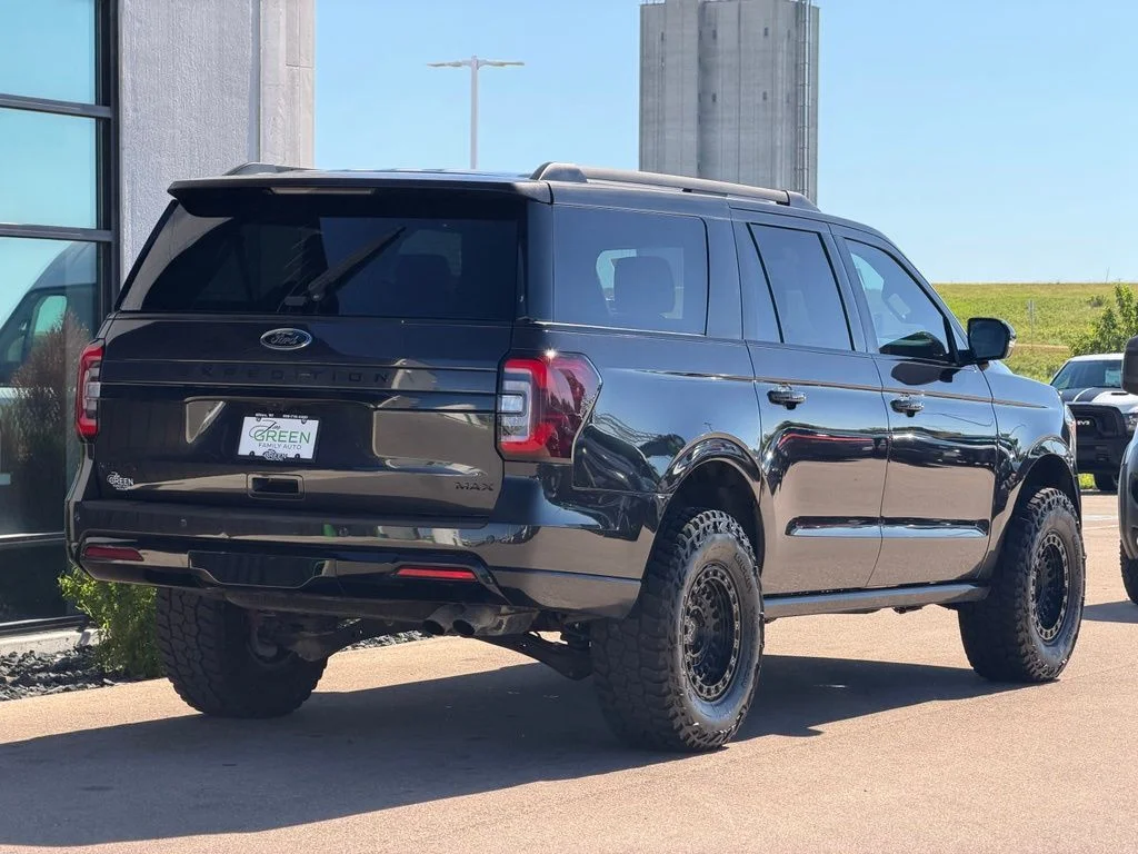 Used 2023 Gray Ford Limited image 5