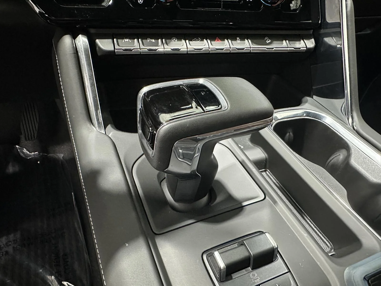 Used 2025 Sterling Metallic GMC Denali Ultimate image 15