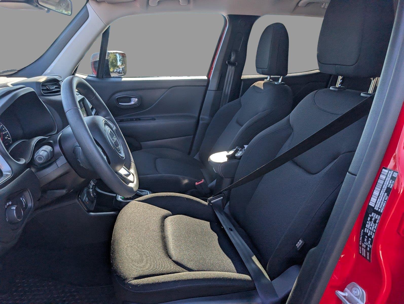 Used 2023 Colorado Red Clearcoat Jeep Latitude image 16