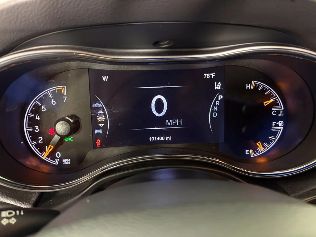 Used 2021 Silver Jeep Laredo X image 22