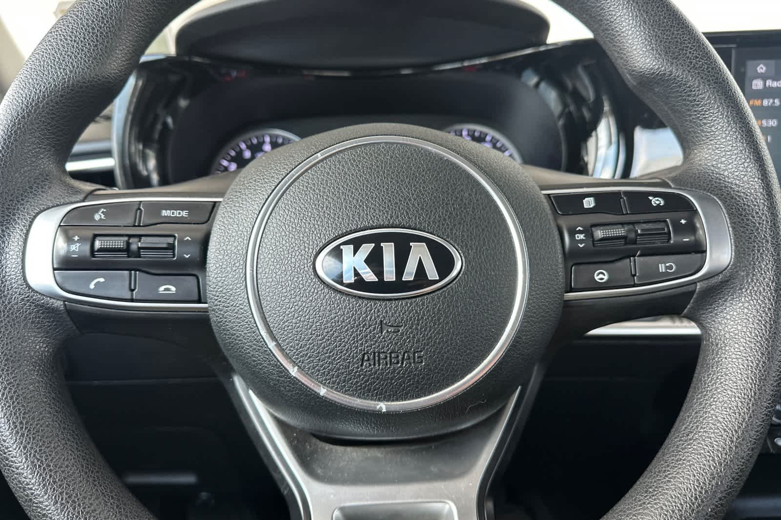 Used 2021 Glacial White Pearl Kia LXS image 22