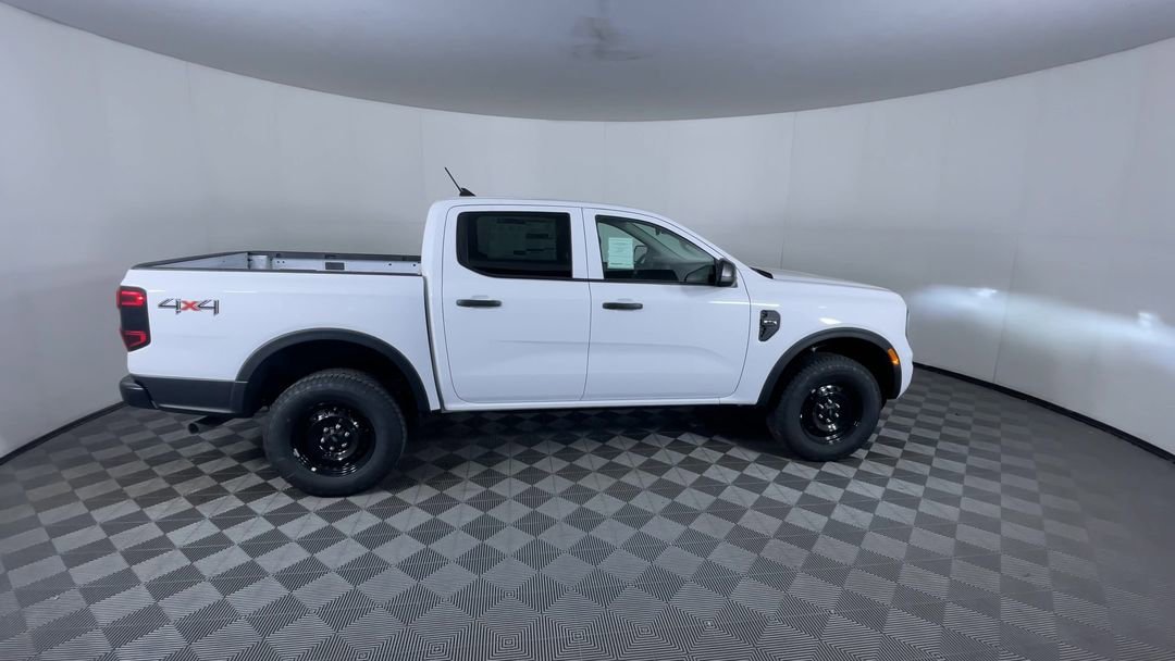 New 2026 Oxford White Ford XL image 9