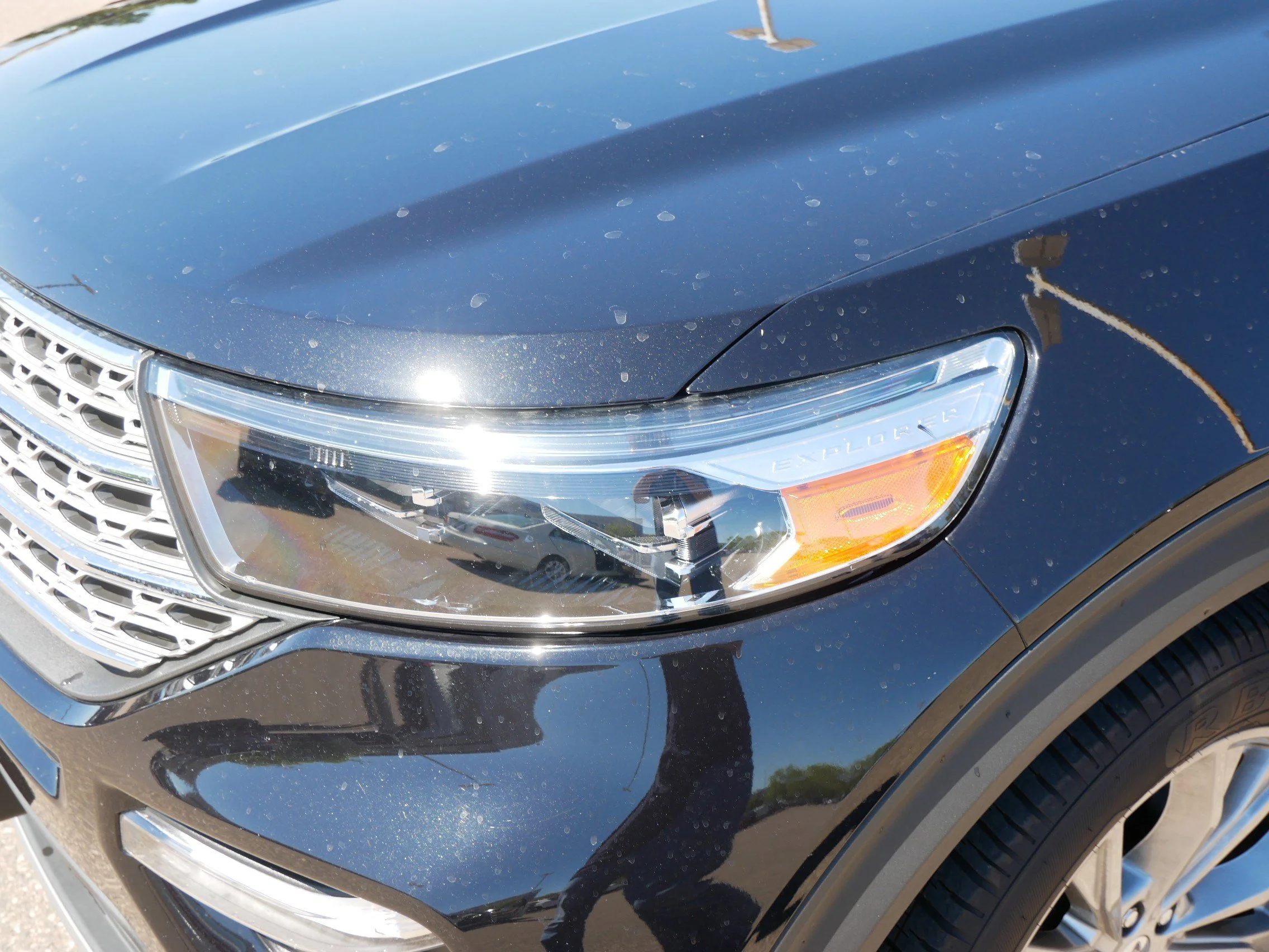 2023 Ford Explorer Limited - Photo 16