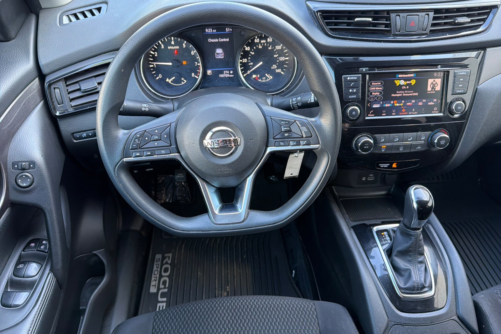 Used 2019 Magnetic Black Pearl Nissan S image 12