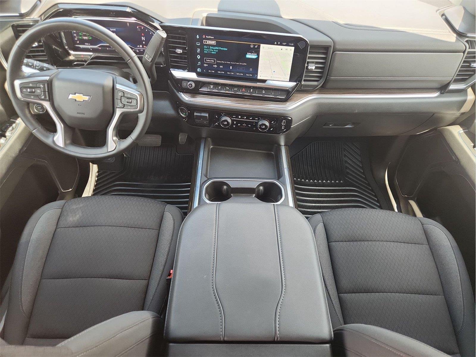 2025 Chevrolet Silverado 2500 HD photo 20 of 33