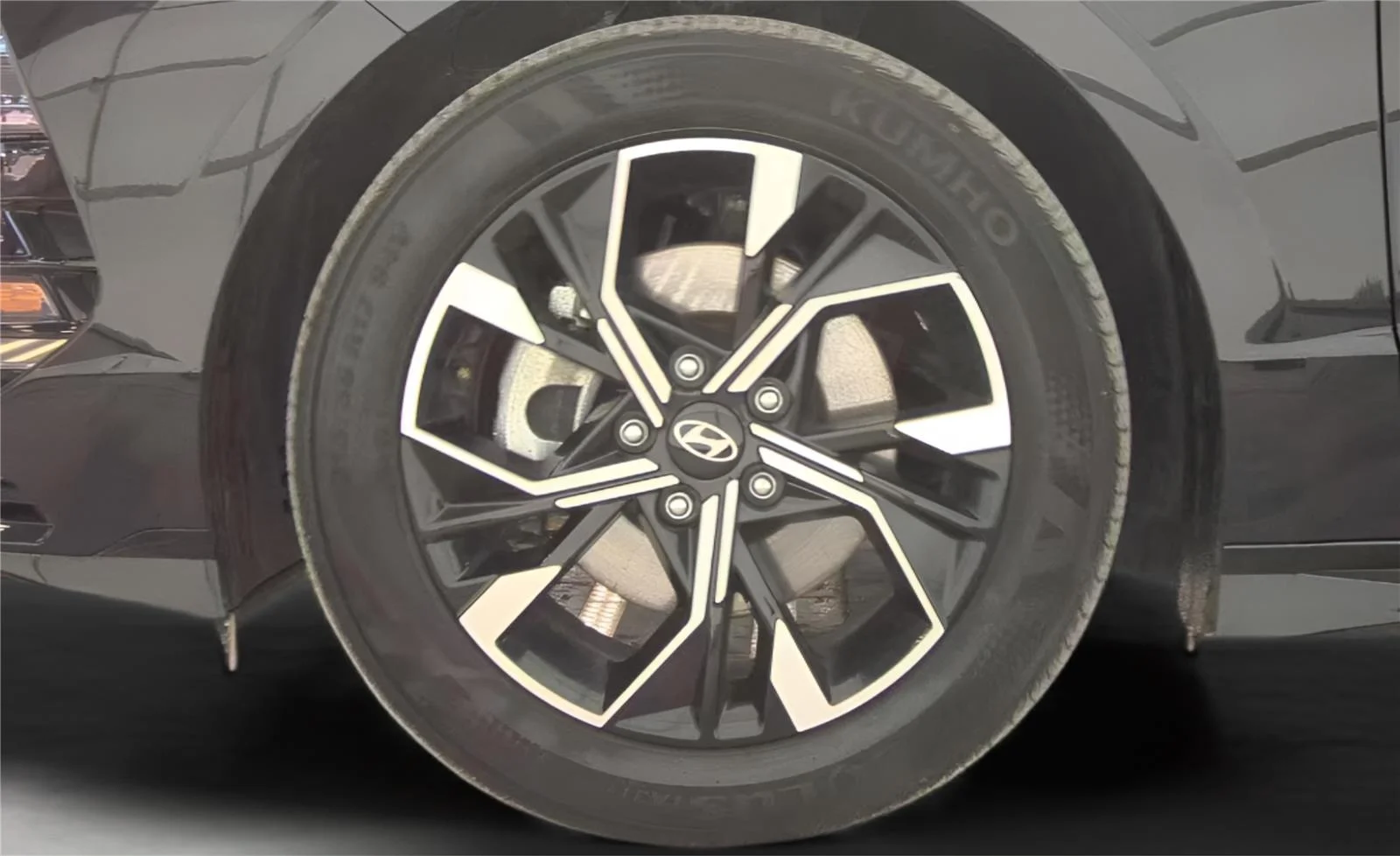 2025 Hyundai Sonata SEL - Photo 12