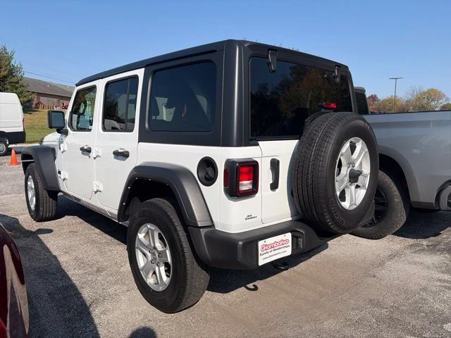 Used 2022 White Jeep Unlimited Sport S image 3
