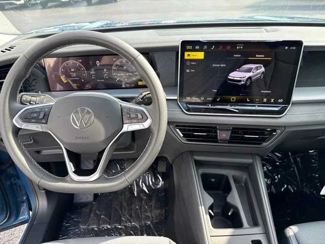 New 2026 Monterey Blue Pearl Volkswagen SE image 14