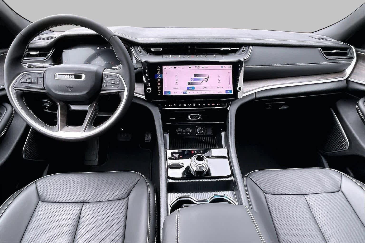 New 2026 Silver Zynith Exterior Paint Jeep Limited Reserve image 5