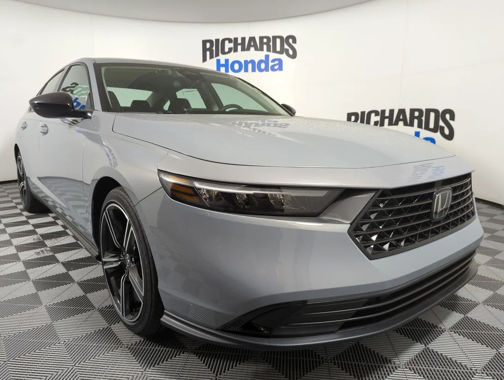 New 2026 Urban Gray Pearl Honda SE image 7