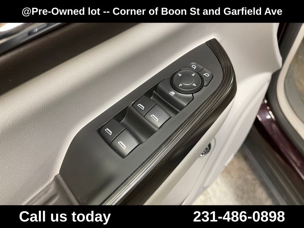 Used 2018 Red GMC SLT-1 image 16