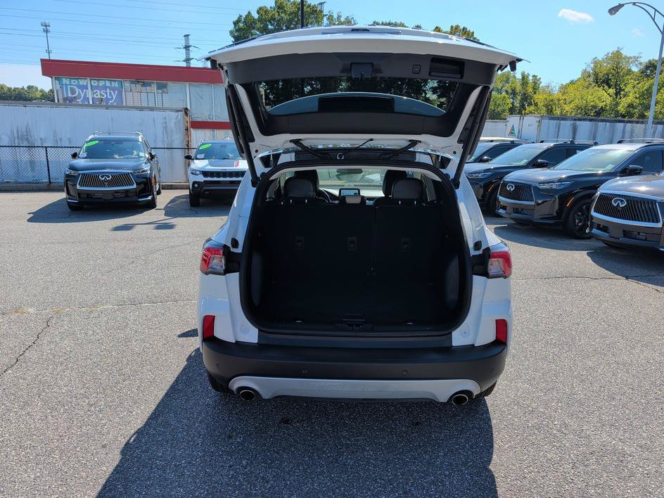 Used 2022 Oxford White Ford SEL image 15