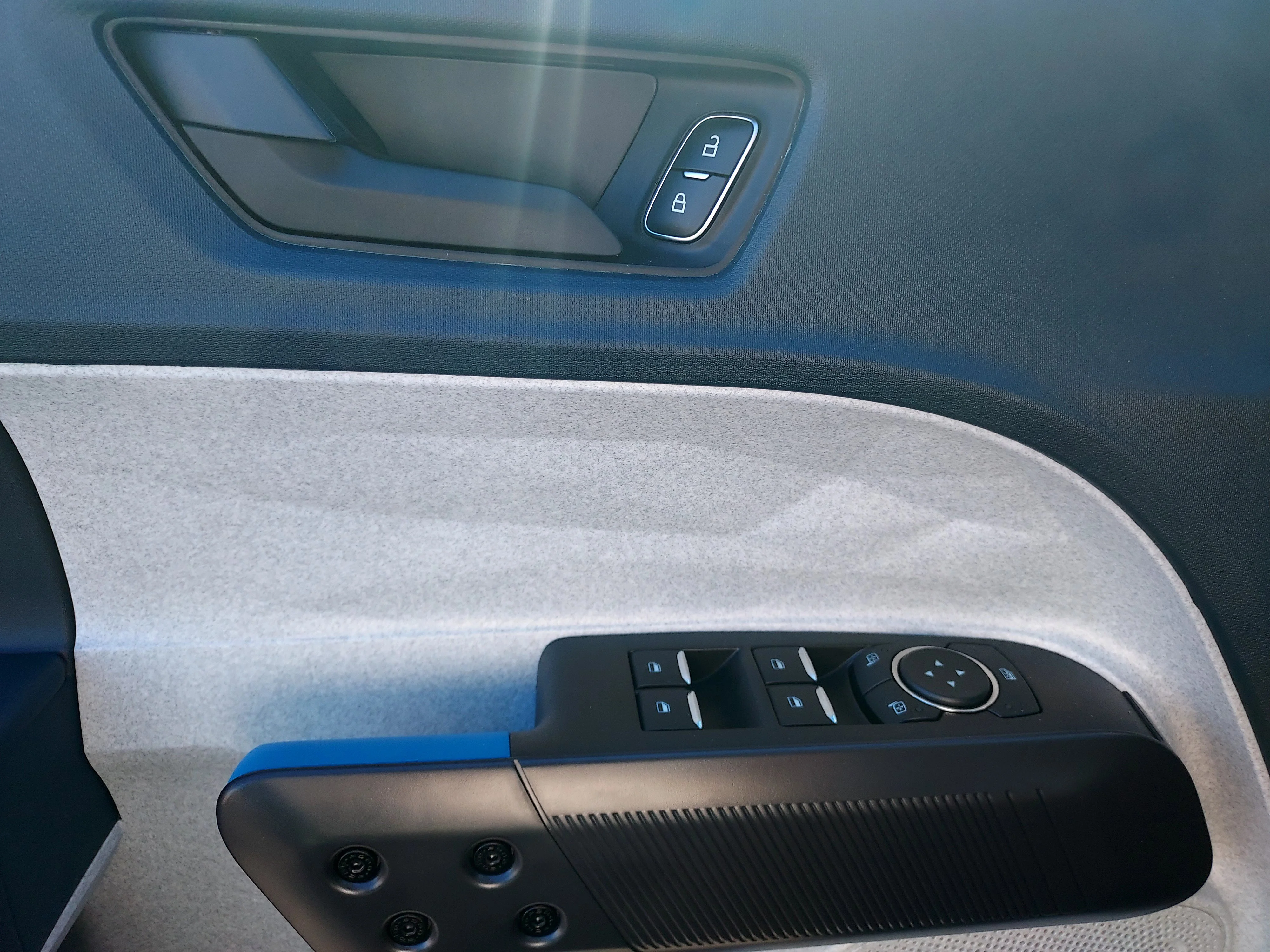 New 2026 Azure Gray Metallic Tri-Coat Ford XLT image 36