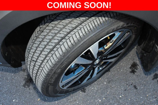 Used 2020 Red Nissan SV image 10