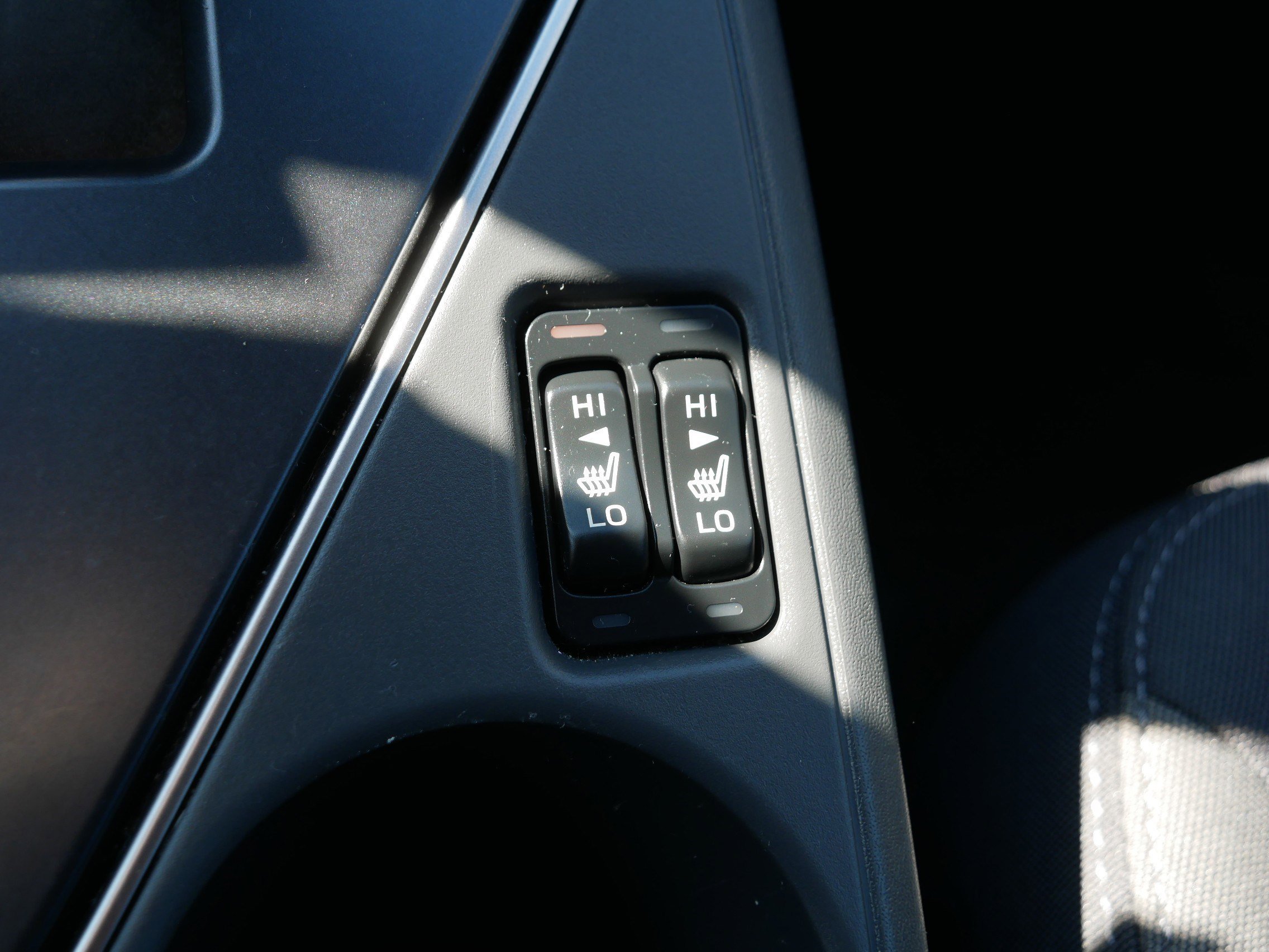 Used 2025 Magnetite Gray Metallic Subaru Premium image 28