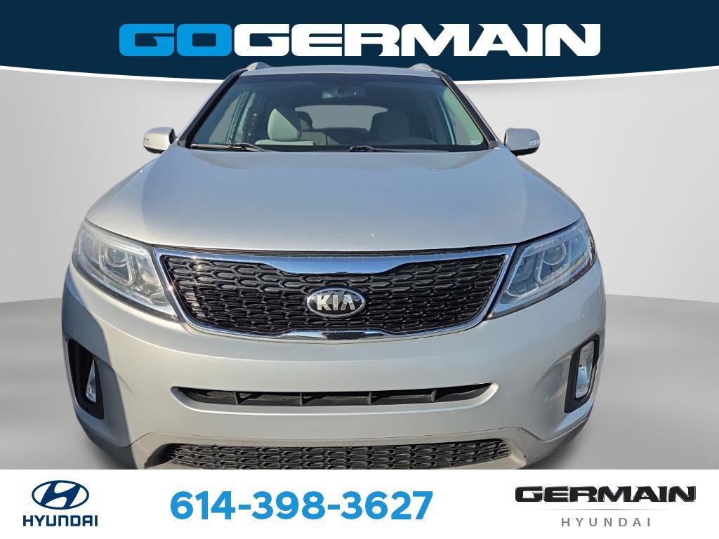 Used 2015 Kia Sorento LX with VIN 5XYKTCA64FG572258 for sale in Columbus, OH