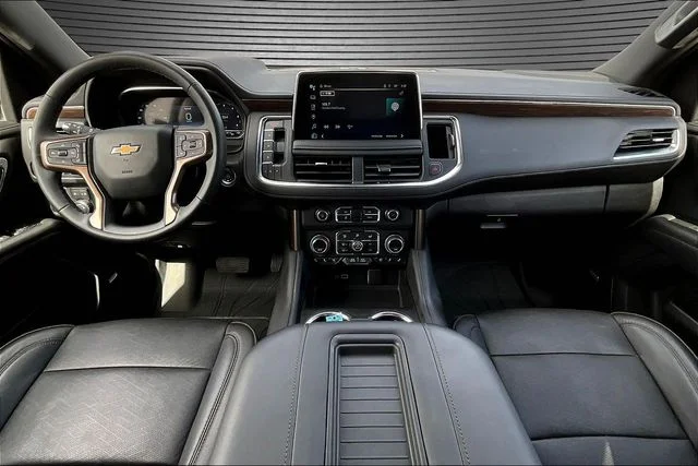 Used 2024 Black Chevrolet High Country image 7