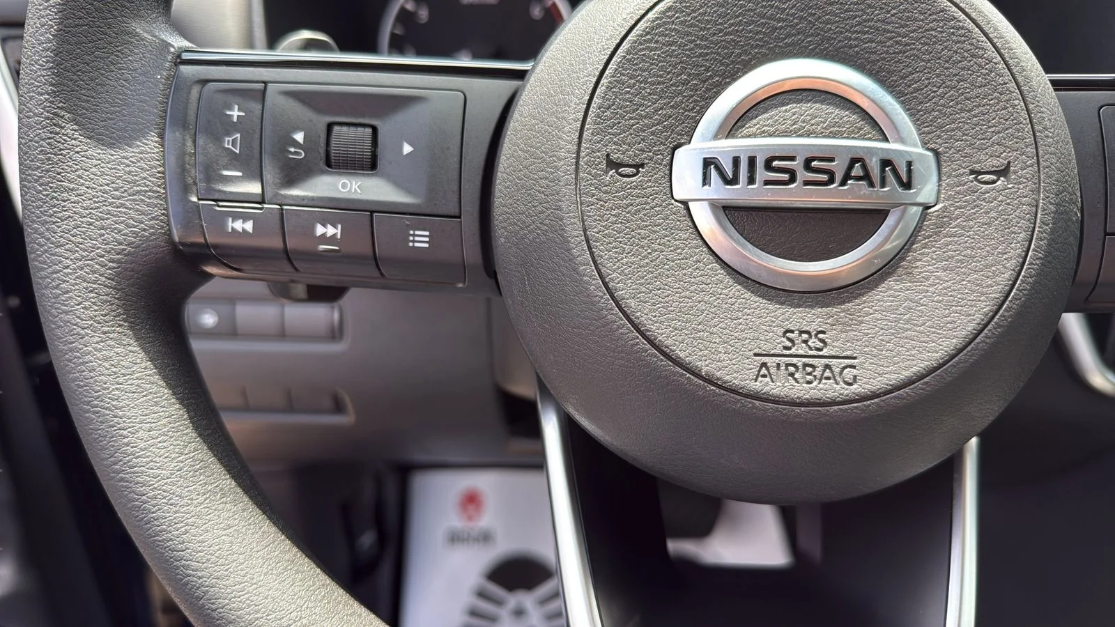 Used 2021 Blue Nissan SV image 16