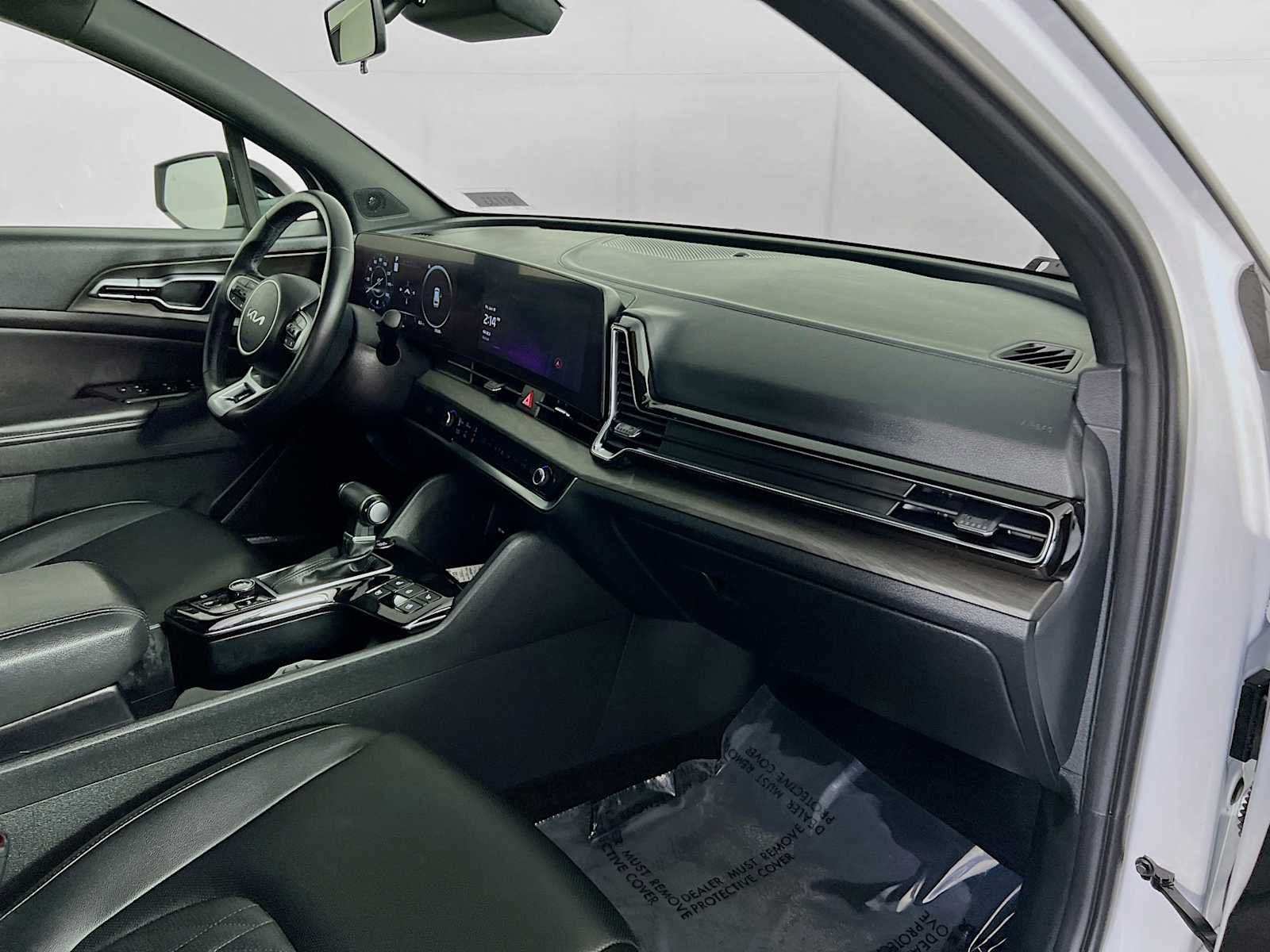 Used 2023 Glacier White Pearl/Ebony Black Roof Kia X-Pro Prestige image 30