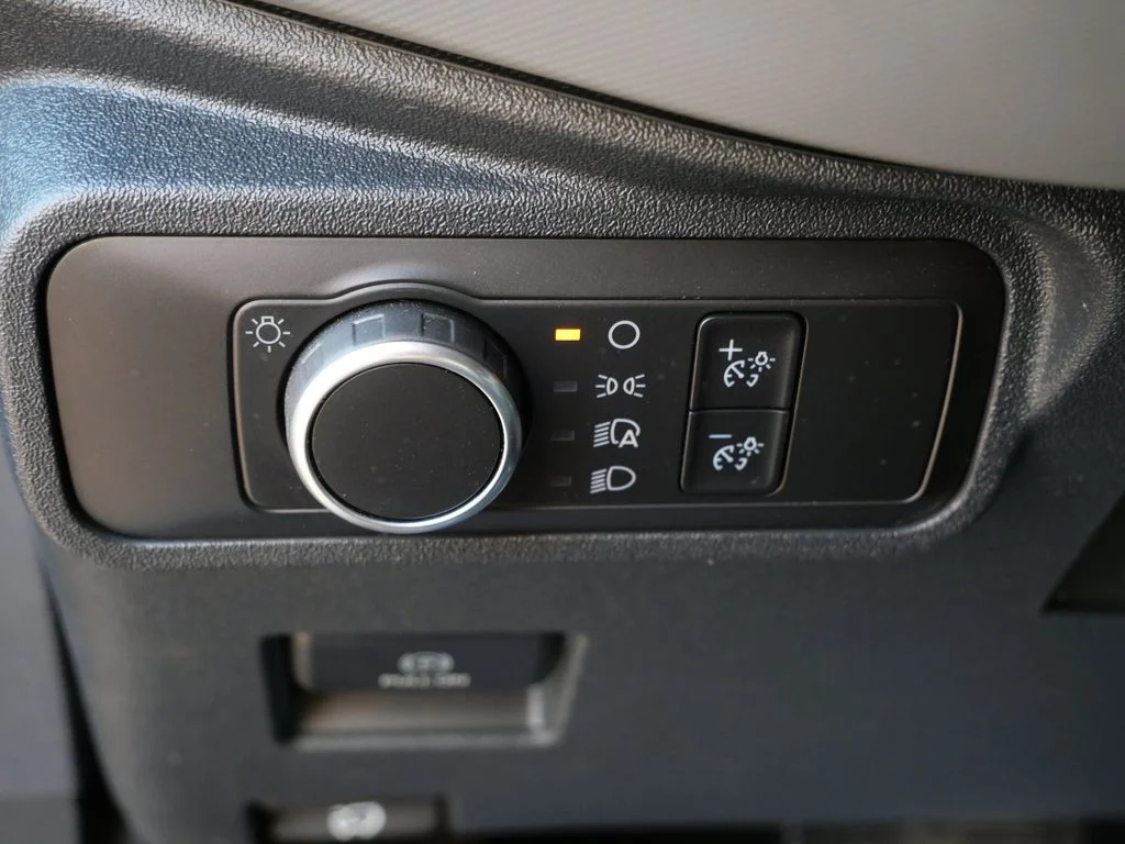 Certified Used 2022 Gray Ford Base image 23