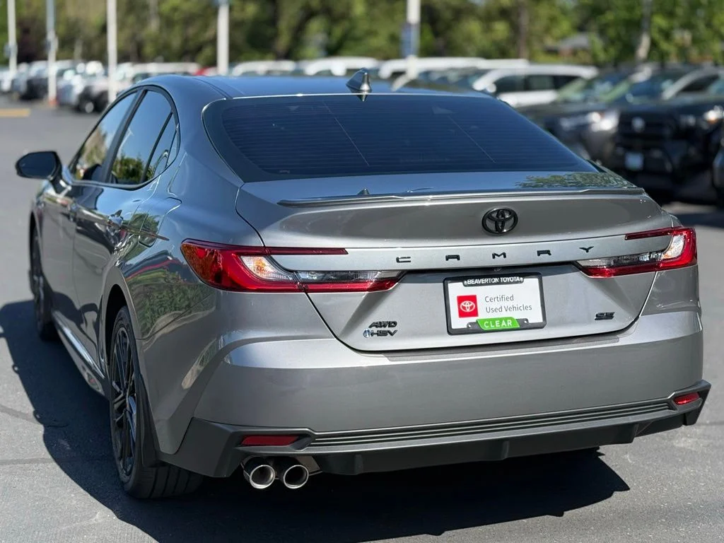 Certified Used 2025  Toyota SE image 3