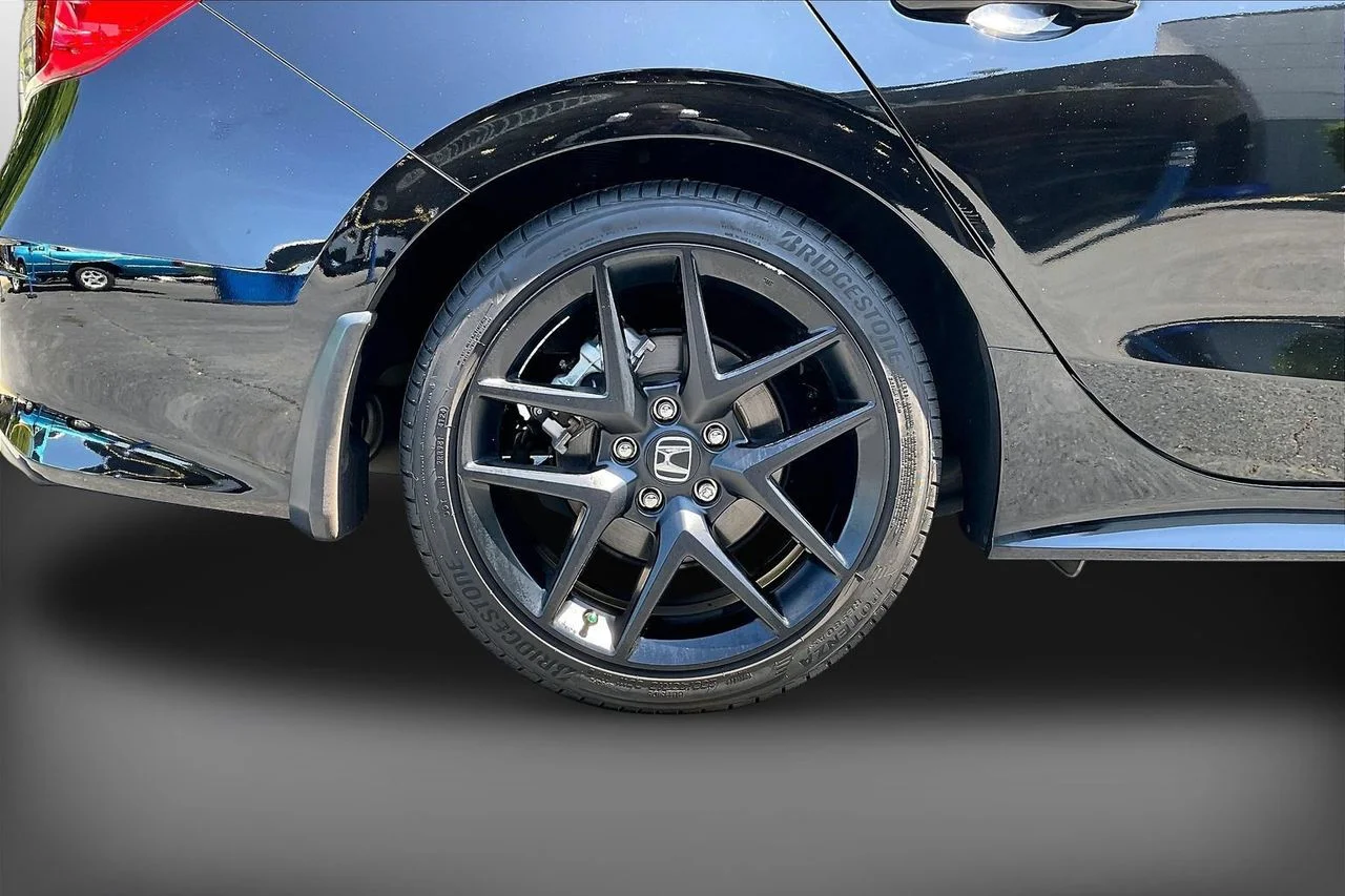 Certified Used 2022  Honda Si image 34