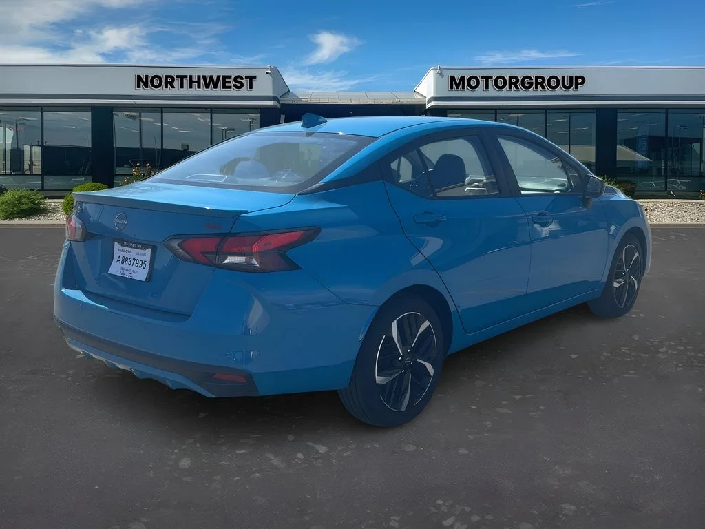 2025 Nissan Versa Sedan SR - Photo 7